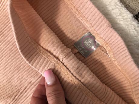 Rebrované leginy, 134