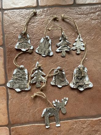 Drevene hnede ozdoby 9ks,