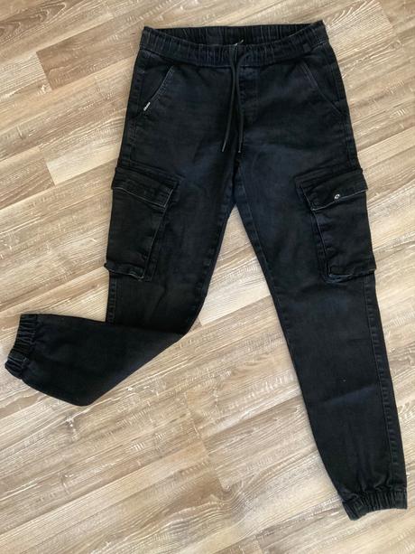 Cargo kapsáčové čierne nohavice cropp w30 /l 32, 32