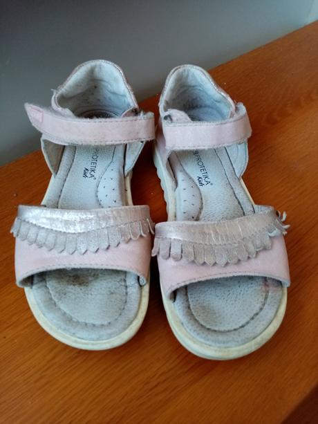 Sandalky vd 18,5 cm, protetika,30