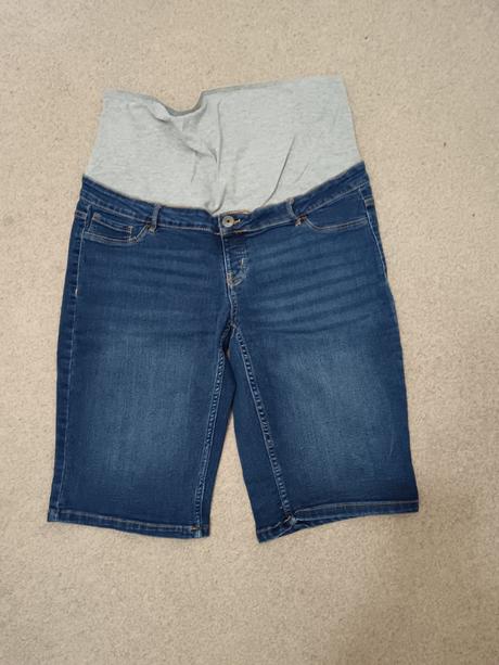 Tehotenské rifľové kraťasy, esmara,44