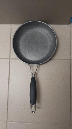 Panvica nepriľnavá p.21cm energeticky úsporná,