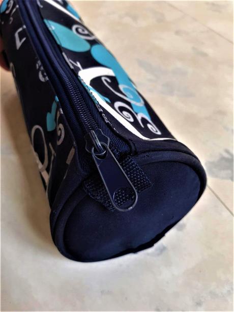 Priestranná kozmetická taštička, 