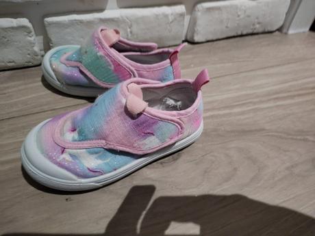 Tenusky krásne 24/25, 24