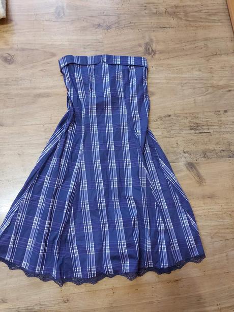 Fialove saty, amisu,38