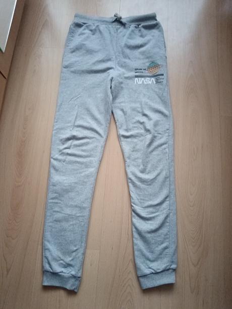 Tepláky nasa nove, 158