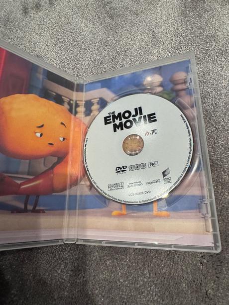 Dvd emoji ve filmu, 