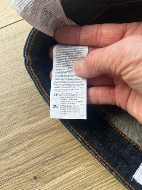 Džínsy, reserved,34