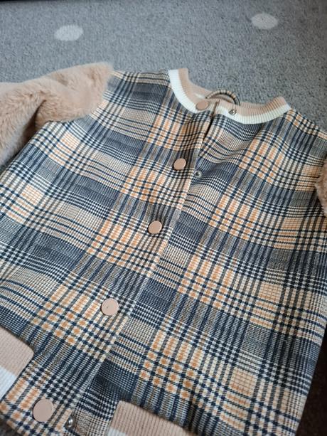 Bomberka-bundička, reserved,110