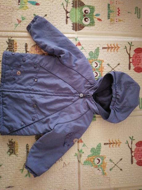 Fialová vetrovka, 5r, 104