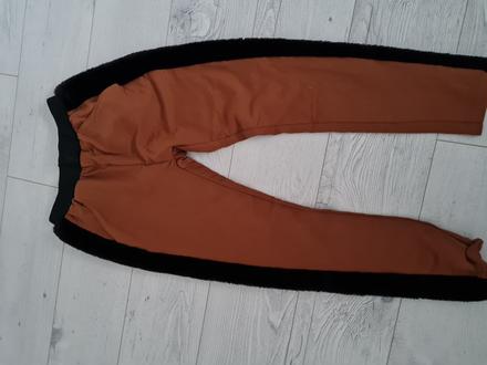 Nohavice s plyšovým pásom na boku, 128