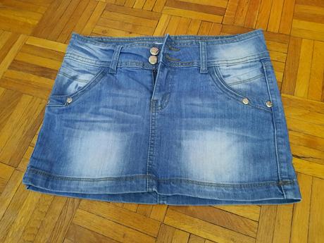 Dievčenská sukňa, 152