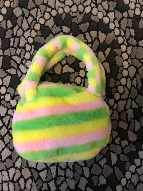 Kabelka dúhovaná mačička, 