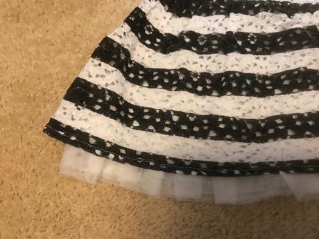 Krásna sukna z usa, 104