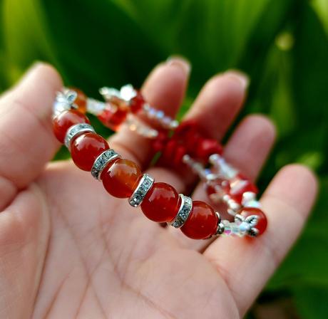 Náramok z karneolu pre baranov, panny alebo levy, 