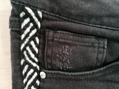 Rifľové kraťasy, 36