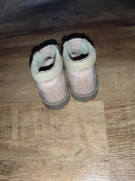 Topánočky prechodne, 20