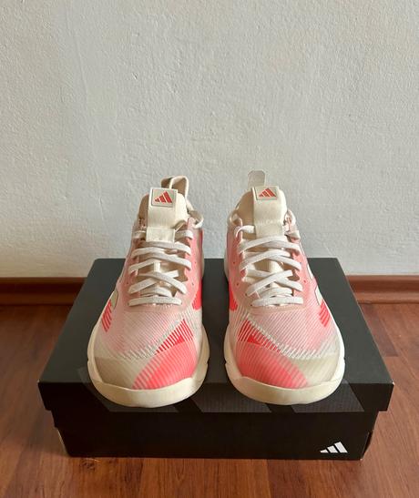 Dámske tenisky zn.adidas performance č.40, adidas,40