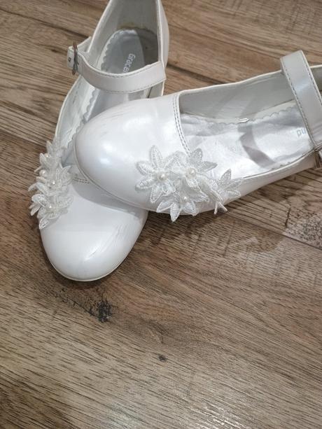 Šaty na 1.sv.prijímanie, 146