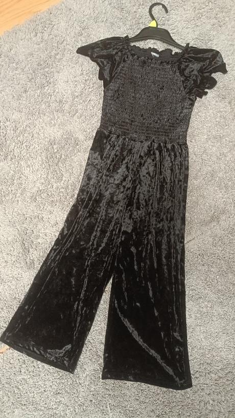 Čierny zamatovy overal lindex 122 novy, lindex,122