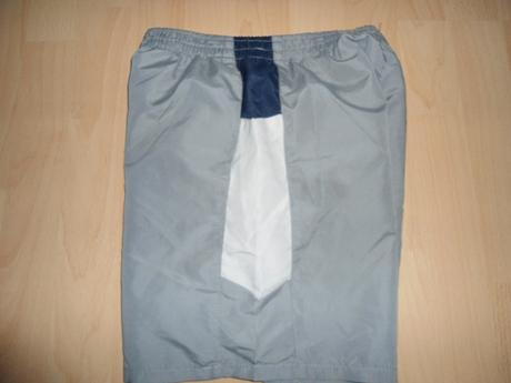 Sede sustiakove kratasy, 152