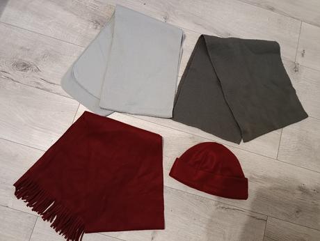 Rôzne teplé šály,