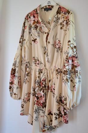 Kvetované šaty 42, 42