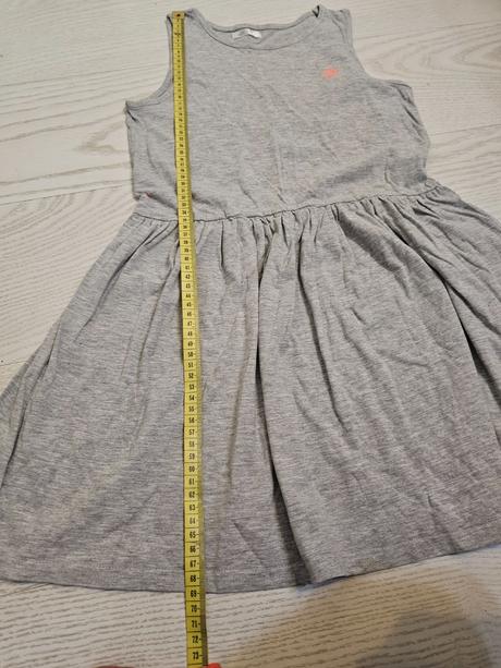 Šedé šaty, pepco,146