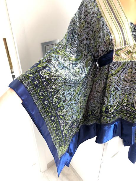 Extravagantna tunika,