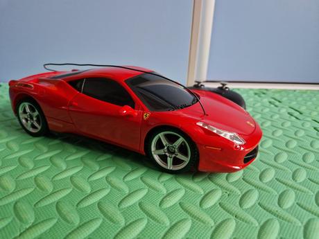 26de_velke ferrari na ovladanie,