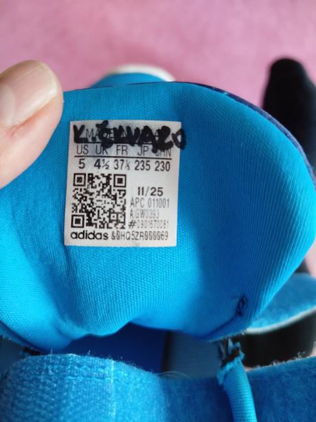 Botasky adidas, adidas,37