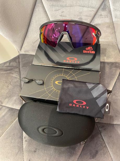 Oakley giro d italia, 