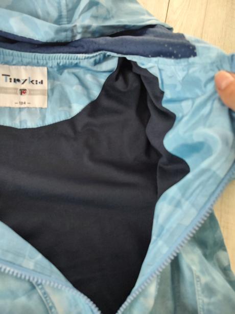 Tenká vetrovka, 134