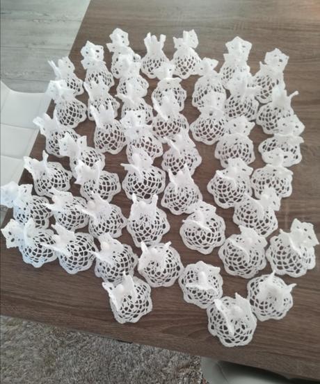 Háčkovany anjelici, 