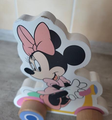 Drevené autíčko minnie, 