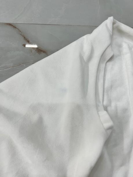 Mikina s nariasenými rukávmi, 152