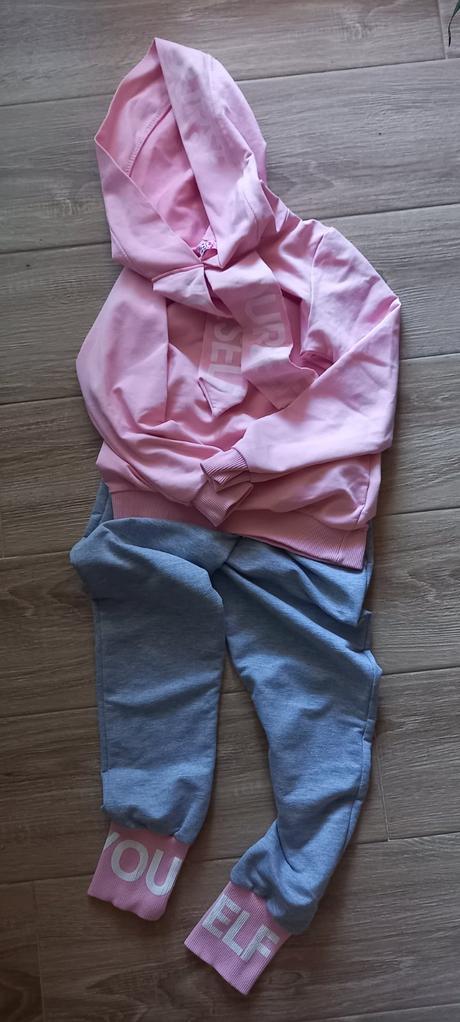 Tepláková súprava, 134