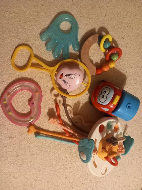 Predám hračky pre najmenších,