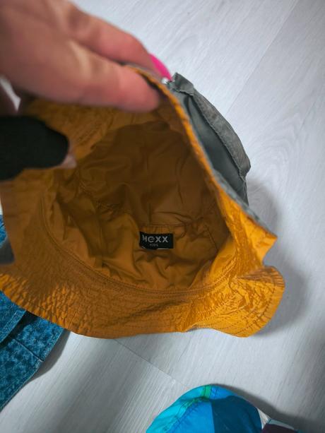 Šiltovky a klobúčiky 1e/k nosené výlučne mojimi d, 134