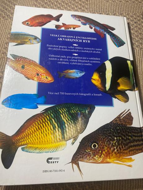 Velká obrazová encyklopedie akvarijních ryb gina s,