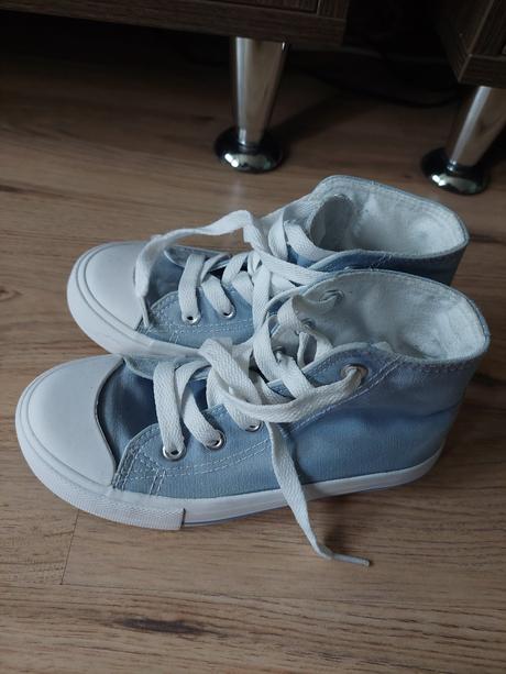 Šnurovacie topánky, 30