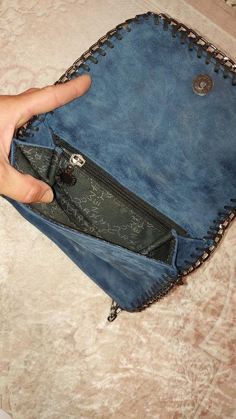 Mala kabelka brusena koža,