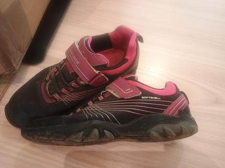 Turisticke topanky, 35