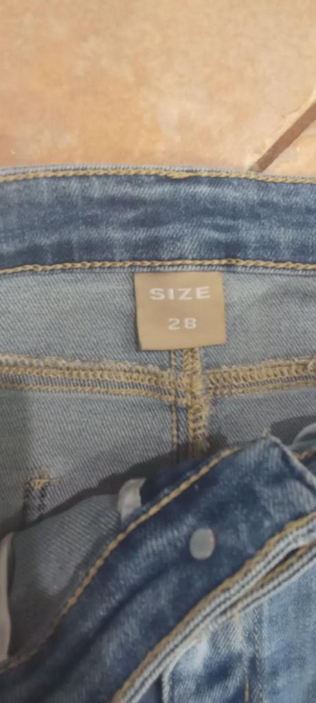 Riflova sukna s motýľom, m