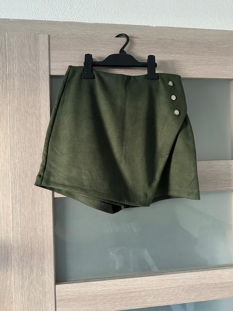 Tmavozelené sukňové kraťasy, mohito,34