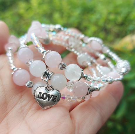 Náramok z minerálov pre rakov, býkov, váhy a ryby, 