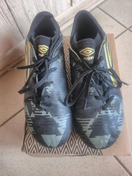 Kopačky umbro, 32