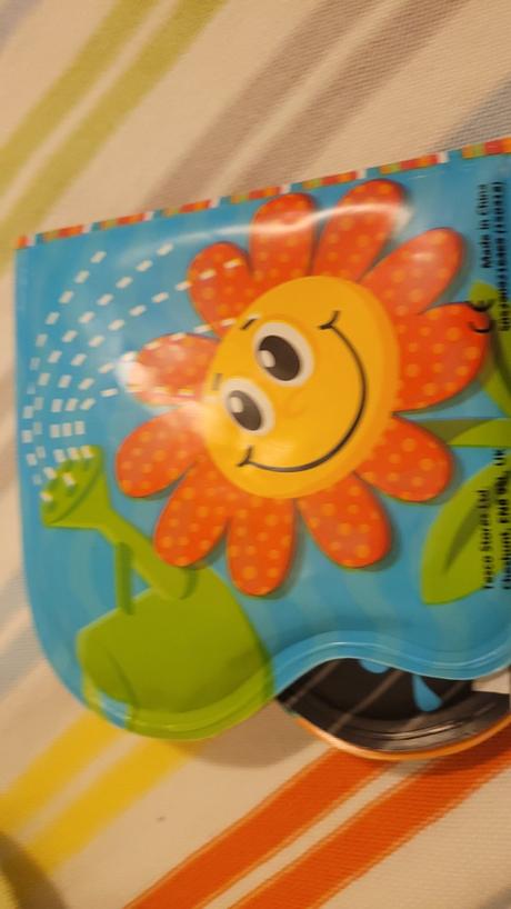 Knižka pre male deti piskacia, 