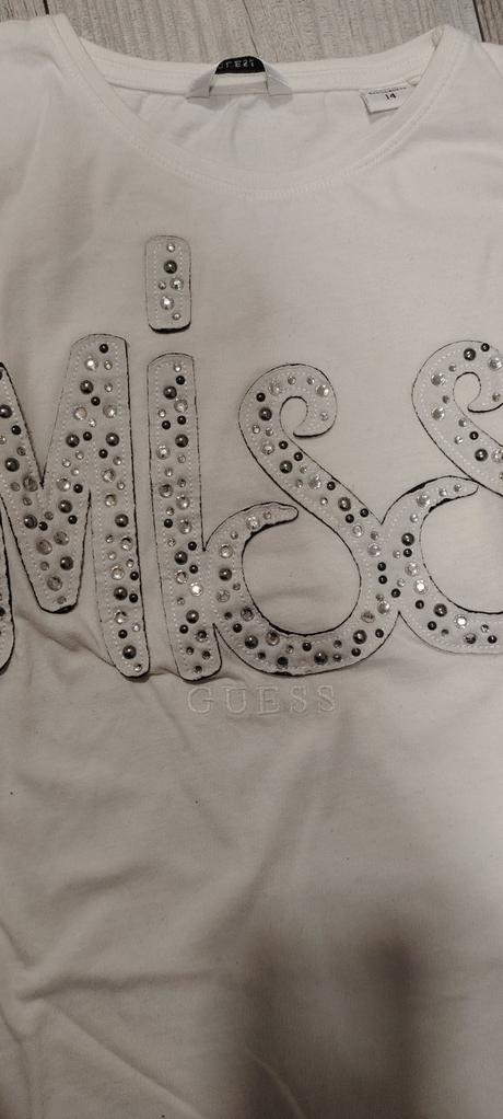 Tričko guess, guess,152