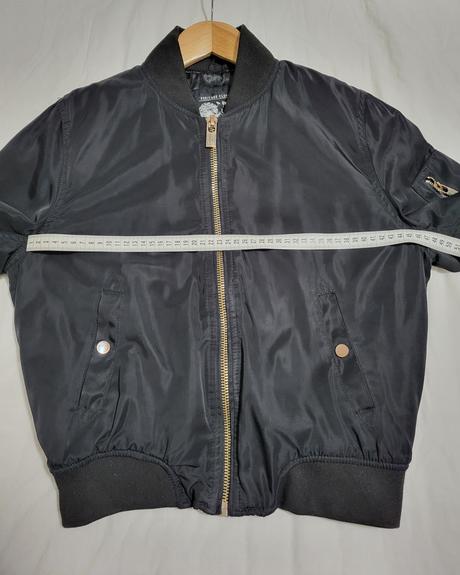 Čierna bombera urbansurface, l